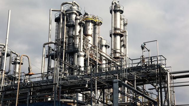 Exterior view of plant for refining oil